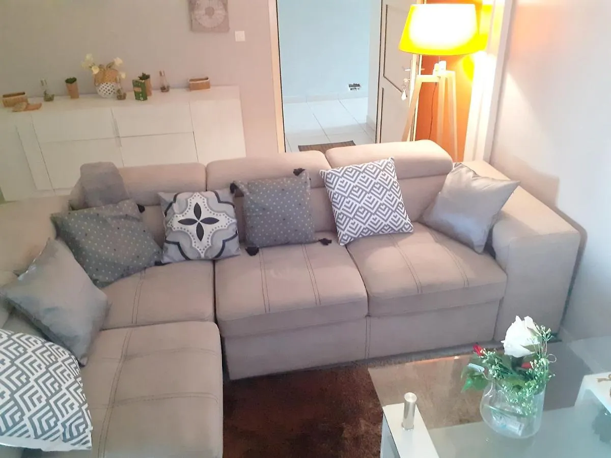 Appartement d'une chambre avec vue sur la ville jacuzzi et jardin clos a Le Vauclin a 2 km de la plage