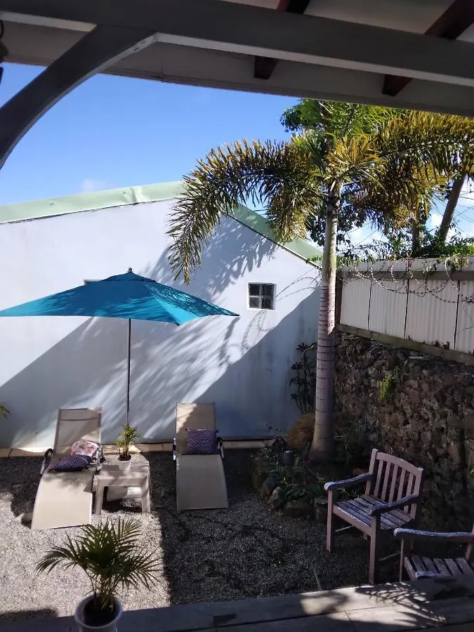Appartement d'une chambre avec vue sur la ville jacuzzi et jardin clos a Le Vauclin a 2 km de la plage