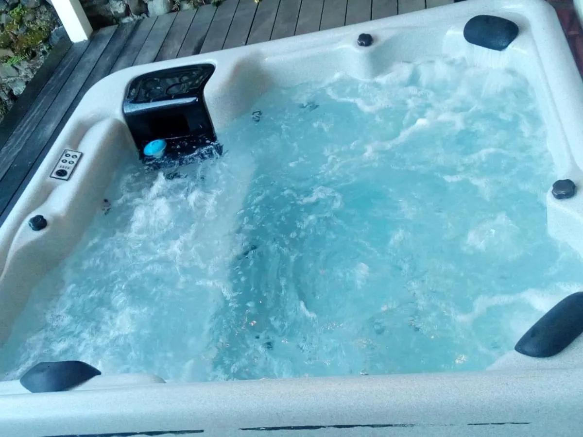 Appartement d'une chambre avec vue sur la ville jacuzzi et jardin clos a Le Vauclin a 2 km de la plage